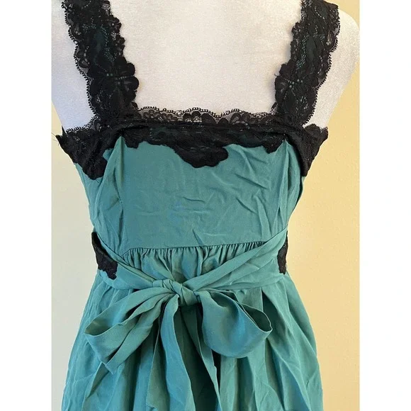 VTG Betsey Johnson Green Silk Black Lace Whimsigoth Milkmaid Y2K Vampire  Dress 2 - threedaughtersproperties.com
